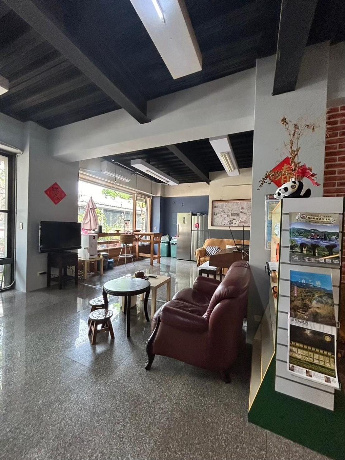 Miaoli Sanyi Travelling Homestay Exteriör bild