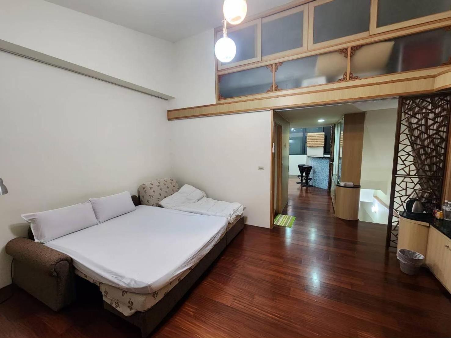 Miaoli Sanyi Travelling Homestay Exteriör bild